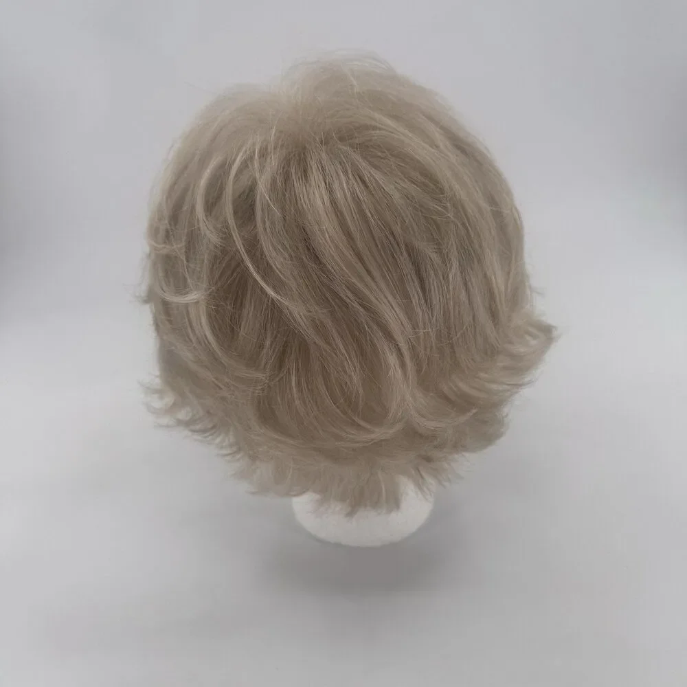 Tony of Beverly Kris Wig Women Iced Champagne Short Layered Vintage Japan
